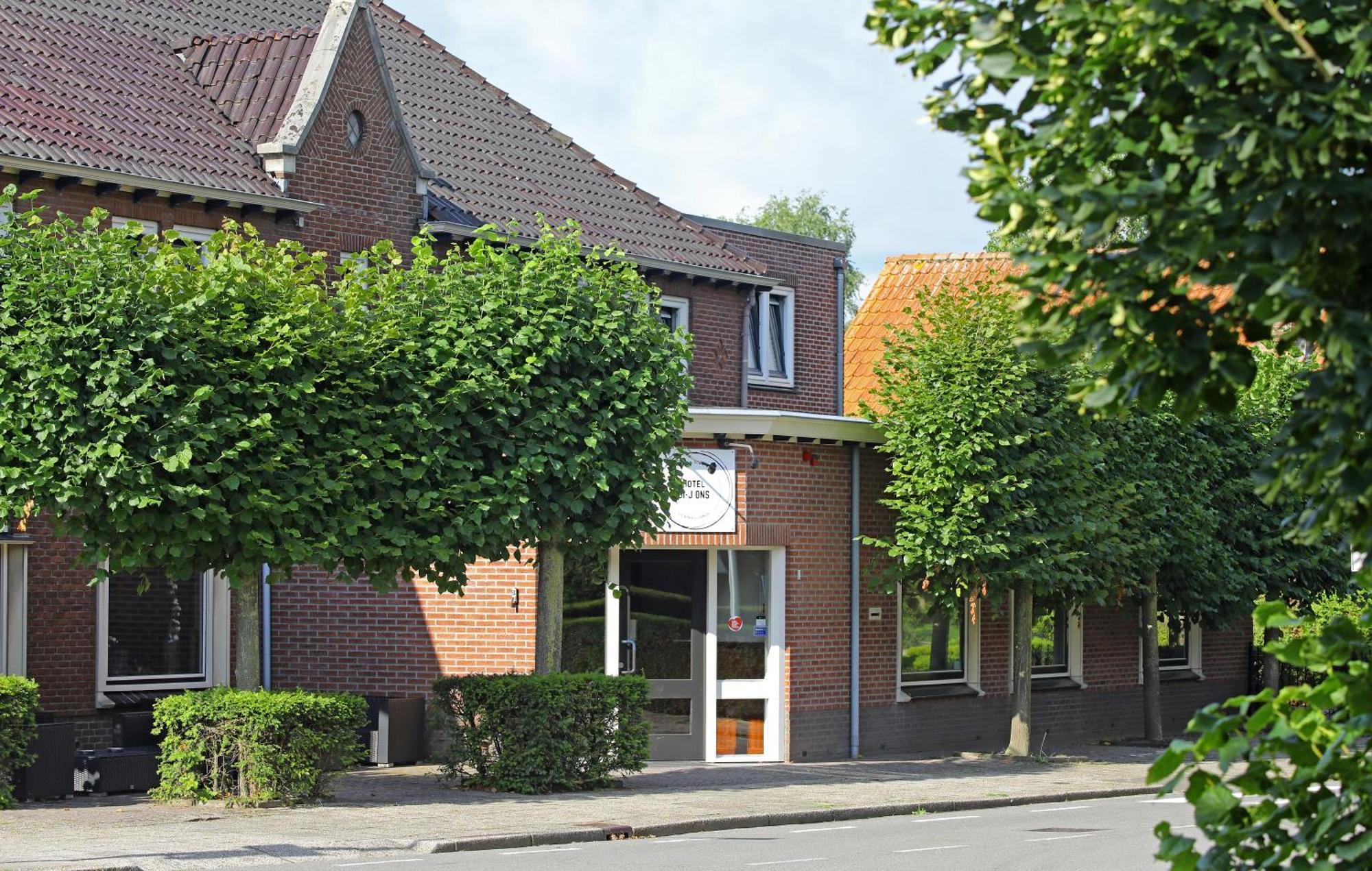 Hotel Bi-J Ons Lichtenvoorde Esterno foto